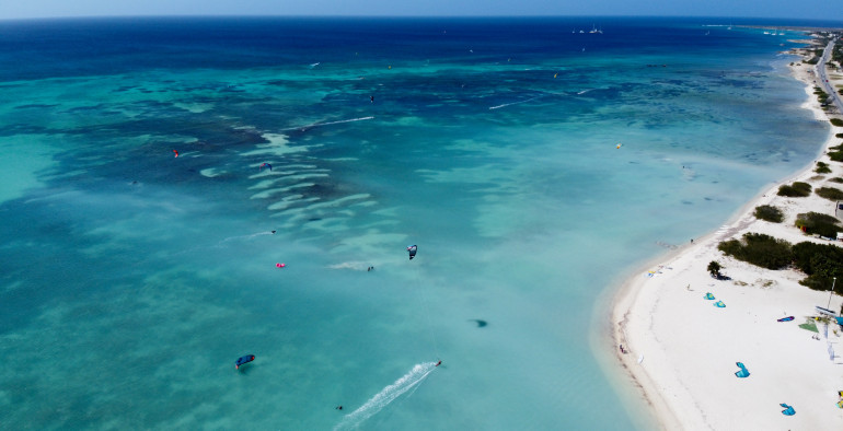 Why you should Kitesurf in Aruba! 10 reasons to make it worth a try