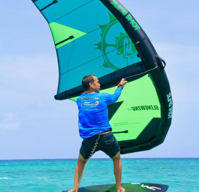 Wing Foil With Us – Experience the Freedom of Flying Over Aruba’s Waters!