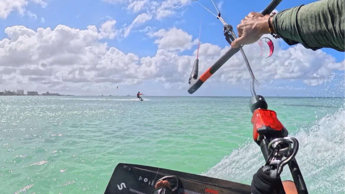 🌴 Holiday Wishes from Aruba Kitesurfing School – Thank You for an Amazing Year on the Water
