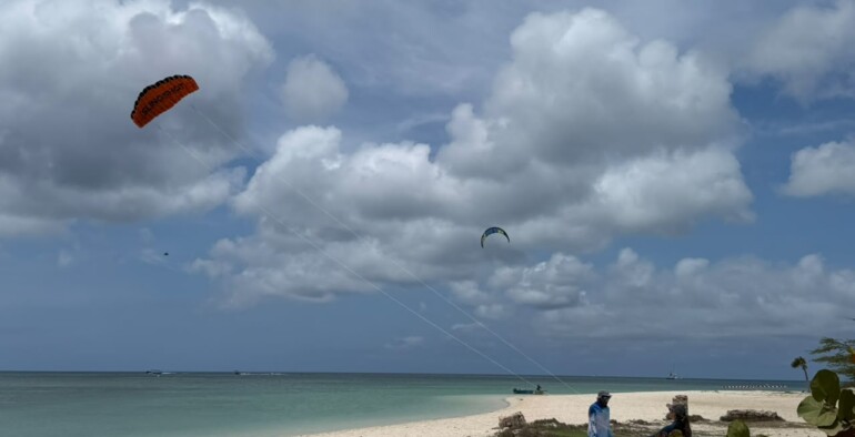 Training Kite: Where Your New Kitesurfing Hobby Starts in Aruba